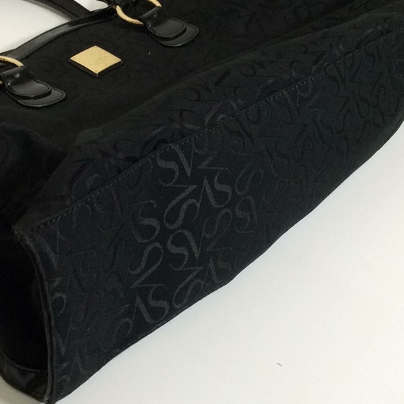 Vera Wang Black Bag Great for Work! - Picture 3 of 8